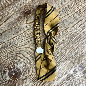 NWOT Harry Potter HufflePuff House Headband